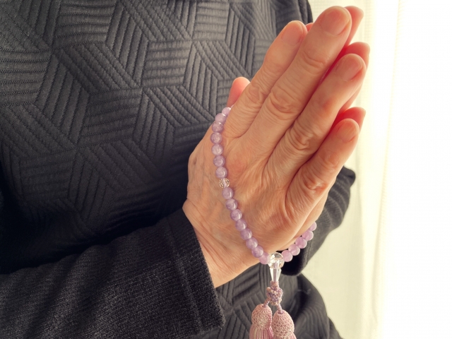 23768980_s ペットロスがつらい人へ｜供養が心のケアになる理由