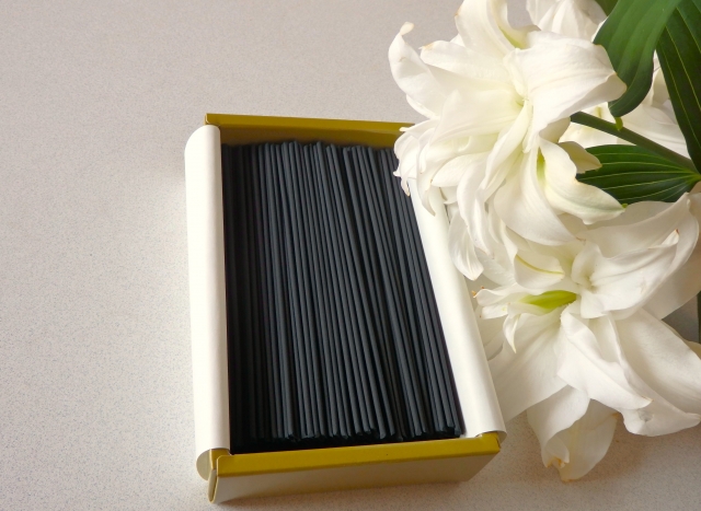 33395186_s ペットが亡くなった直後の手続き・安置方法・火葬の選び方