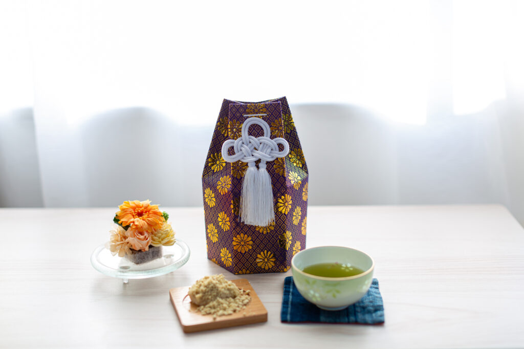 pixta_73631027_M-1024x682 遠方の家族みんなで見守れる。オンラインでつながるペット供養とは