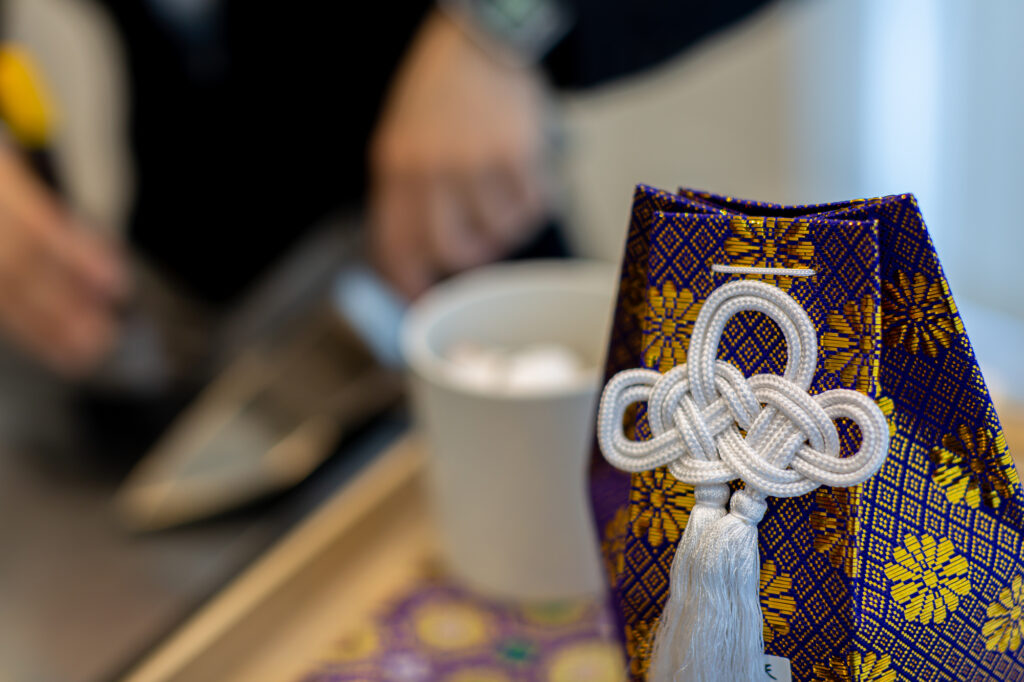 pixta_63382975_M-1024x682 ずっとそばにいたい。でも納骨すべき?迷う気持ちを整理する5つの項目